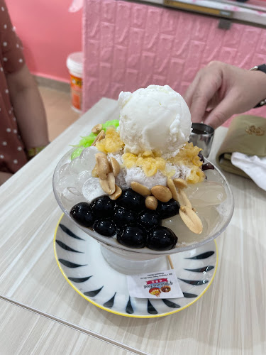 V Delicious Food - Hospitality and gastronomy