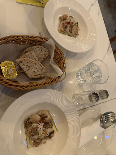 Comentarii opinii despre Allo French Restaurant