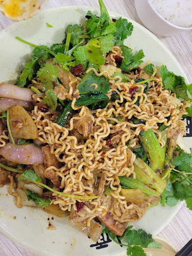 Shilixiang Mala Hotpot 十里香麻辣香锅 - Hospitality and gastronomy