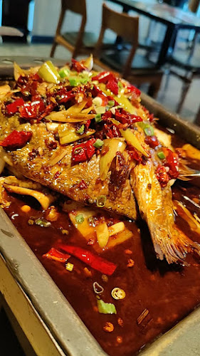 Riverside Canton Claypot Cuisine 江边广东砂锅菜