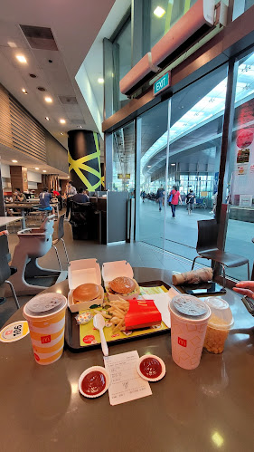Opinii despre McDonald's Bedok Mall în Singapore - Hospitality and gastronomy