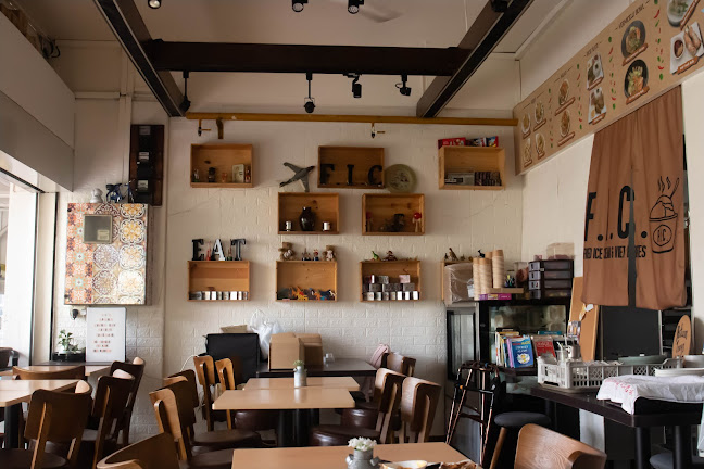 Comentarii opinii despre F.I.C. (Fried Ice Cream & Viet Bites)