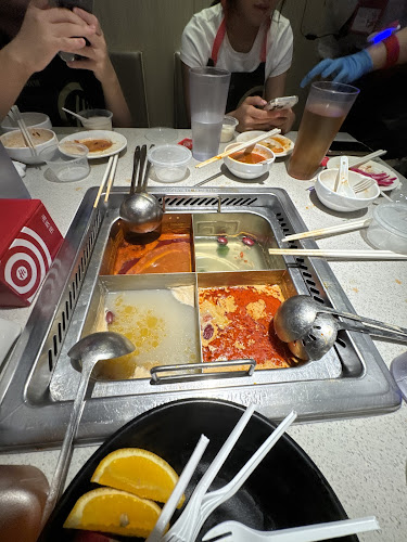 Opinii despre 海底捞 Haidilao Hot Pot @Paya Lebar Quarter în Singapore - Hospitality and gastronomy