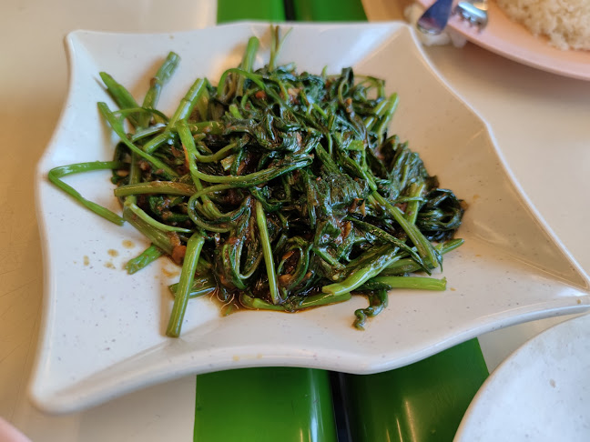 Comentarii opinii despre 89.7 Supper Club Pte Ltd