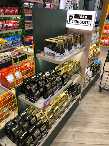 The Cocoa Trees - Changi Airport Terminal 1 West - Singapore