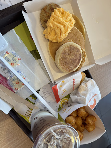 Opinii despre McDonald's Bukit Panjang Plaza în Singapore - Hospitality and gastronomy