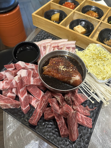 991 Serangoon Rd, Singapore 328149