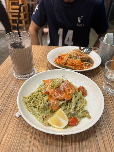 Comentarii opinii despre Refuel Cafe