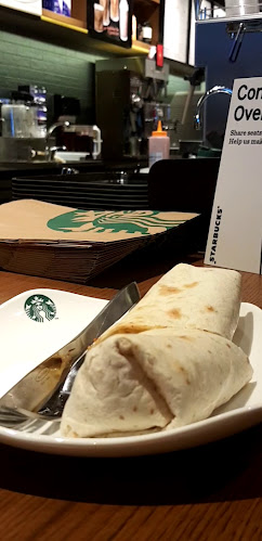 Starbucks Oasis Terraces - Hospitality and gastronomy