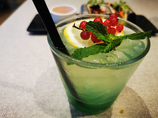 elemen 元素 - Singapore