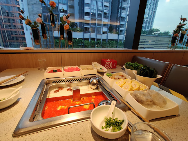 海底捞 Haidilao Hot Pot @Paya Lebar Quarter - Hospitality and gastronomy