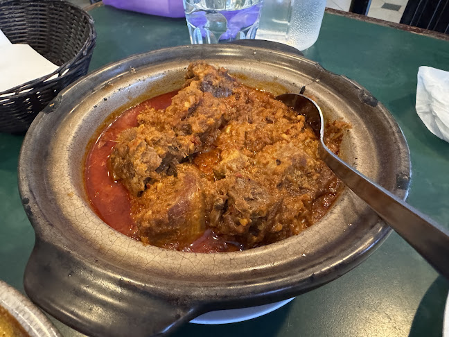 Comentarii opinii despre Ivins Peranakan Restaurant @ Binjai Park