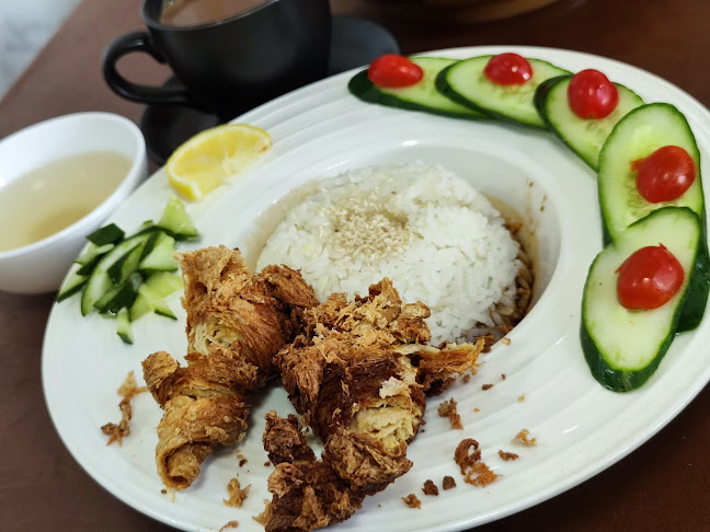 Flourish Cafe 繁榮素食坊 - Singapore