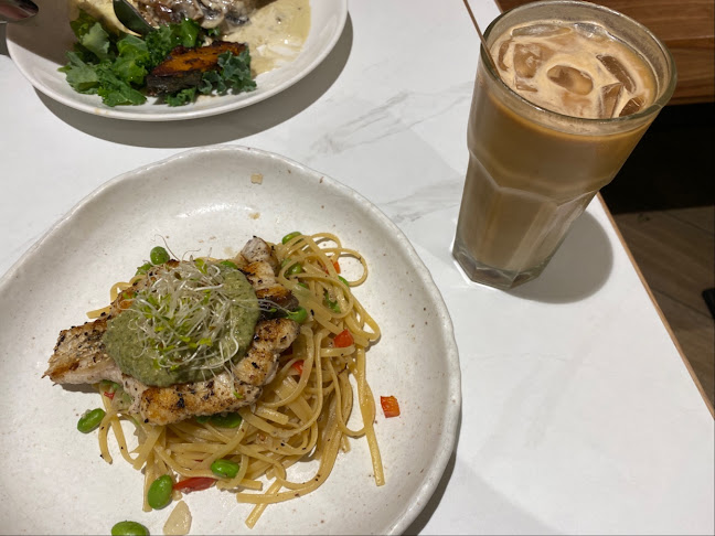 Cedele Bakery Kitchen - Parkway Parade - Hospitality and gastronomy