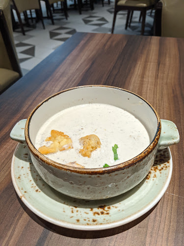 Poulet - VivoCity - Hospitality and gastronomy