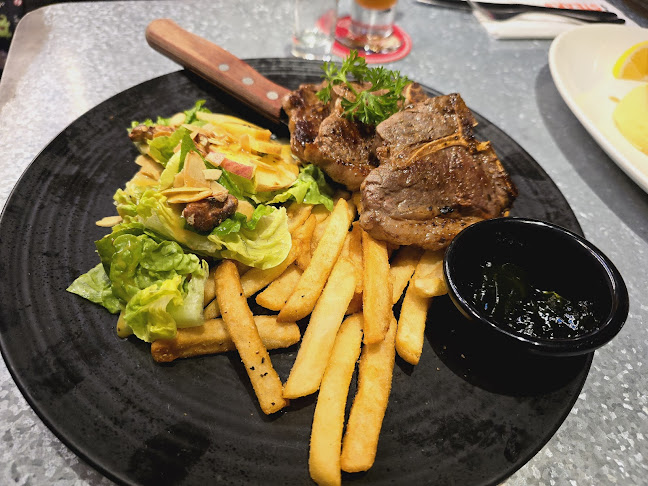 iSTEAKS @ Tampines 1 - Hospitality and gastronomy