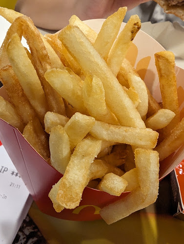 Blk 208 Hougang St 21, #01-217, Singapore 530208