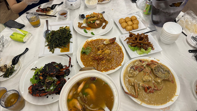 Crab Delivery Singapore by 8 Crabs - Hospitality and gastronomy