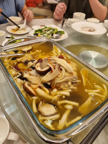 301 Upper Thomson Rd, #01-122/123, Singapore 574408