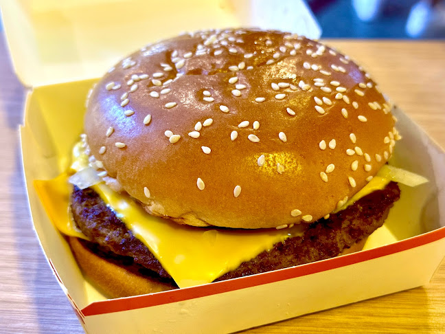 McDonald's Parkway - Hospitality and gastronomy