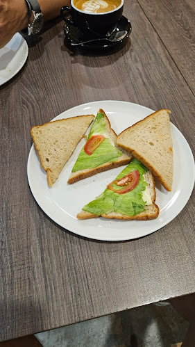 Compound Coffee Co. - Hospitality and gastronomy