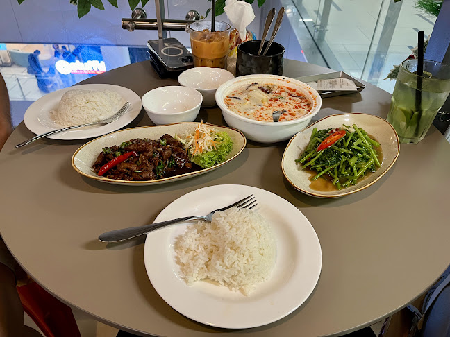 Opinii despre Lotus Thai Singapore în Singapore - Hospitality and gastronomy