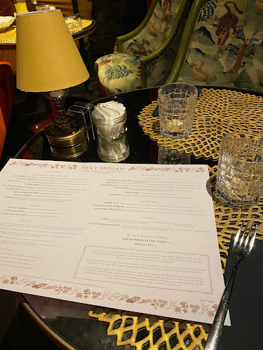 Whiskey Library & Jazz Club - Singapore