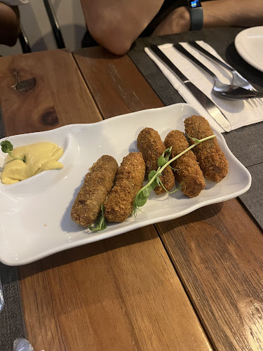 371 Beach Rd, #01-29/30 City Gate, Singapore 199597