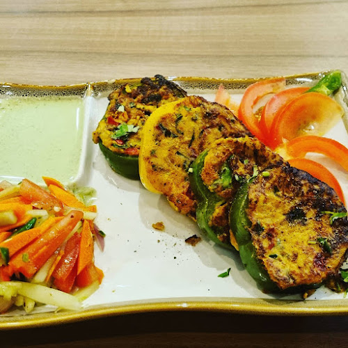 12 Gopeng St, #01- 82/83 Icon Village, Singapore 078877