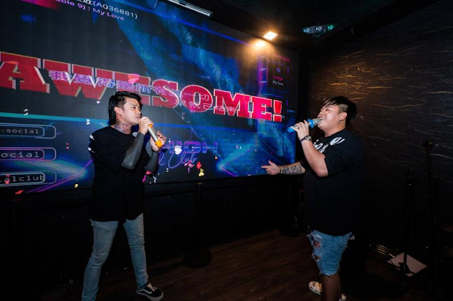 Comentarii opinii despre So High Social Club