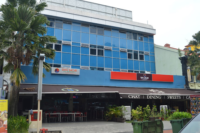 176 Race Course Rd, Singapore 218607