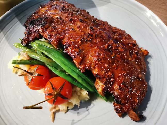 Lazy Lizard - The Promenade - Singapore