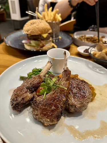 Comentarii opinii despre The Nest