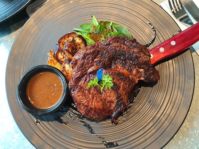 Comentarii opinii despre iSTEAKS @ Star Vista