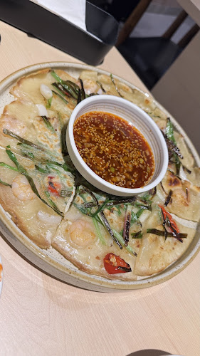 50 Jurong Gateway Rd, #B1-10 Jem, Singapore 608549