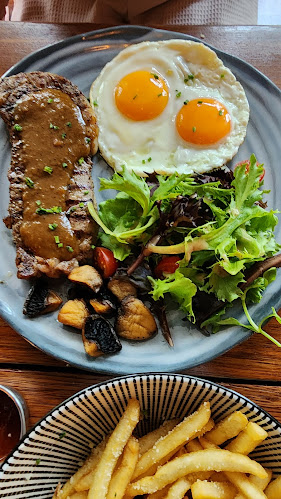 Opinii despre BLVD (Changi) în Singapore - Hospitality and gastronomy