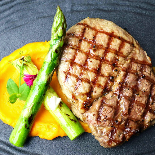 Comentarii opinii despre Perle Noire Oyster & Grill Bar (Holland Village)