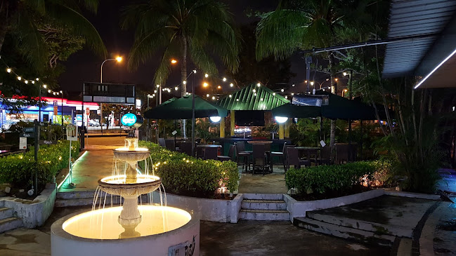 Mel's Place Restaurant & Bar