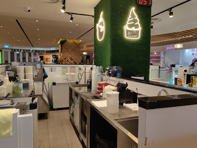 Opinii despre Mr. Coconut @ Parkway Parade în Singapore - Hospitality and gastronomy