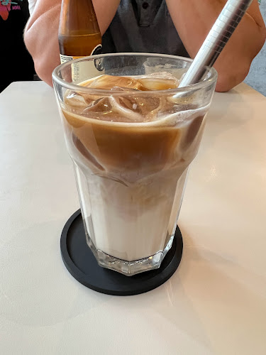 Comentarii opinii despre Old Hen Coffee (NUS)