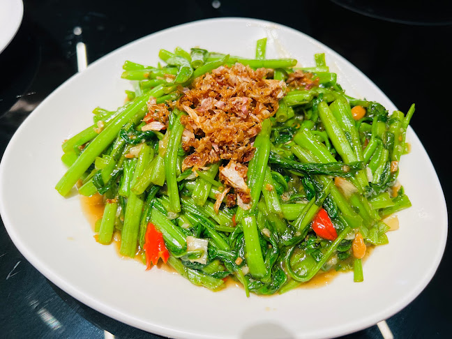 Naowarat Thai Cuisine - Hospitality and gastronomy