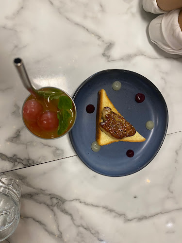 Le Petit Paris - Hospitality and gastronomy