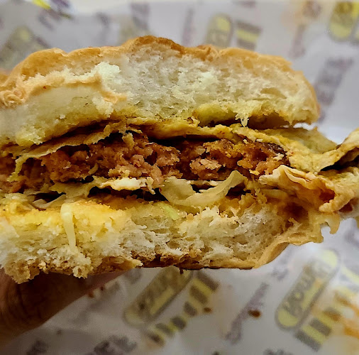 Opinii despre Ananas cafe burger ramly în Singapore - Hospitality and gastronomy