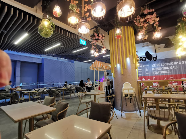 Comentarii opinii despre Overscoop (Orchard Central): Freshly Made Waffles