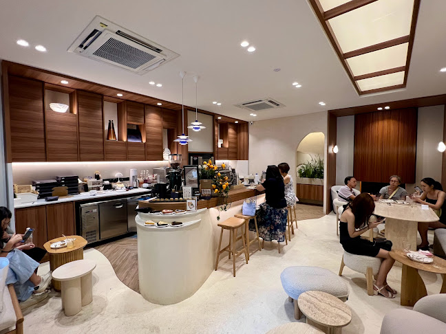 Elijah Pies - Tanjong Pagar