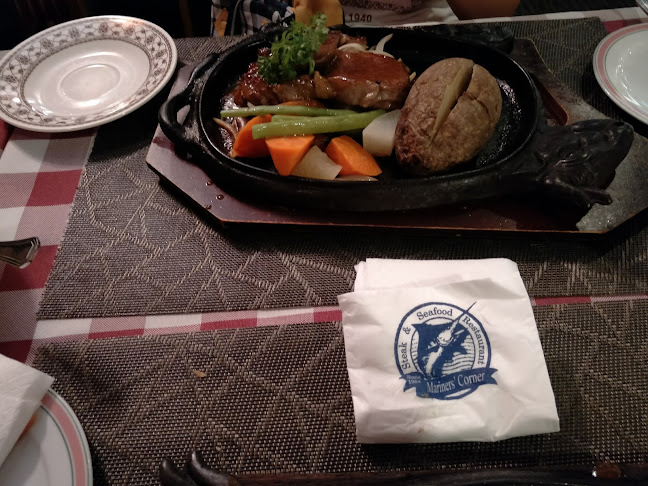 Mariners' Corner Restaurant - Hospitality and gastronomy