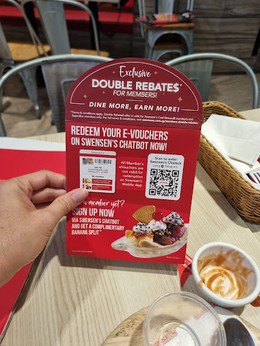 Swensen's (Waterway Point) - Hospitality and gastronomy