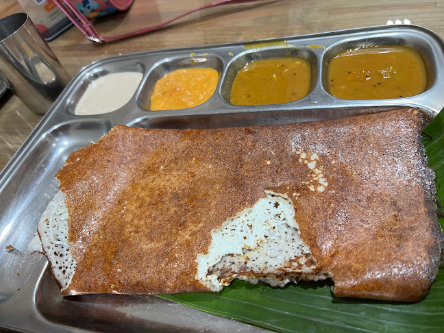 Comentarii opinii despre Cow and Farmer Pure Veg Restaurant