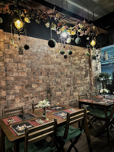 Buttercake N Cream - Hospitality and gastronomy