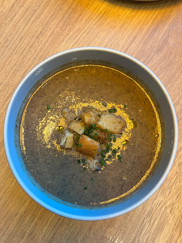 Sky22 @ Courtyard by Marriott - Hospitality and gastronomy